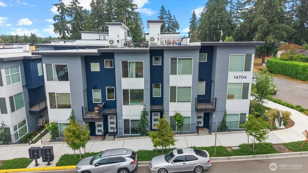 14704 Meridian Avenue N Shoreline WA 98133