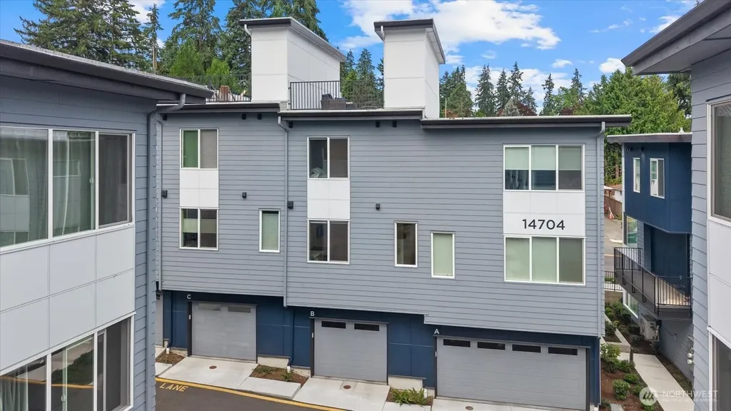 14704 Meridian Avenue N Shoreline WA 98133