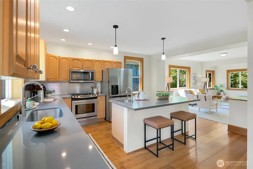3422 21st Avenue S Seattle WA 98144