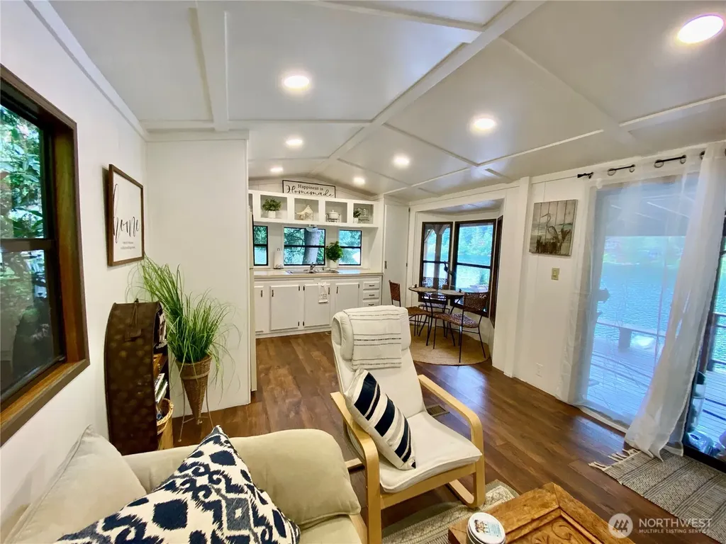 1817 Sleepy Hollow Lane Bellingham WA 98226