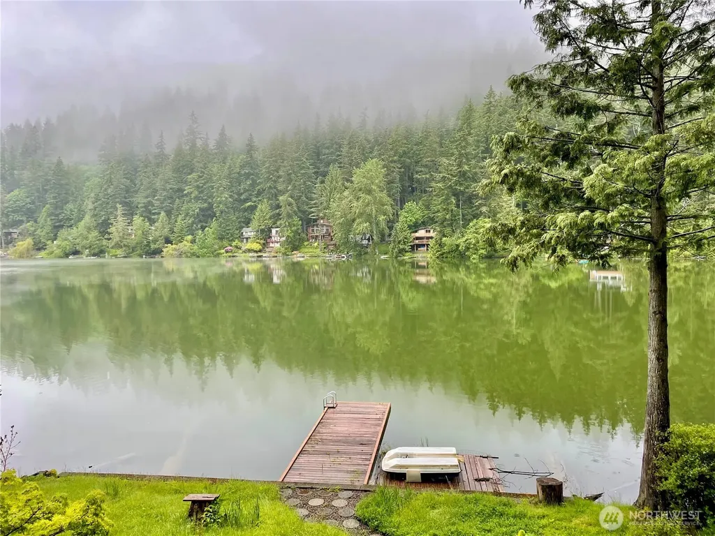 1817 Sleepy Hollow Lane Bellingham WA 98226