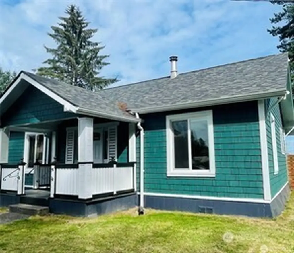 528 S 7th Montesano WA 98563