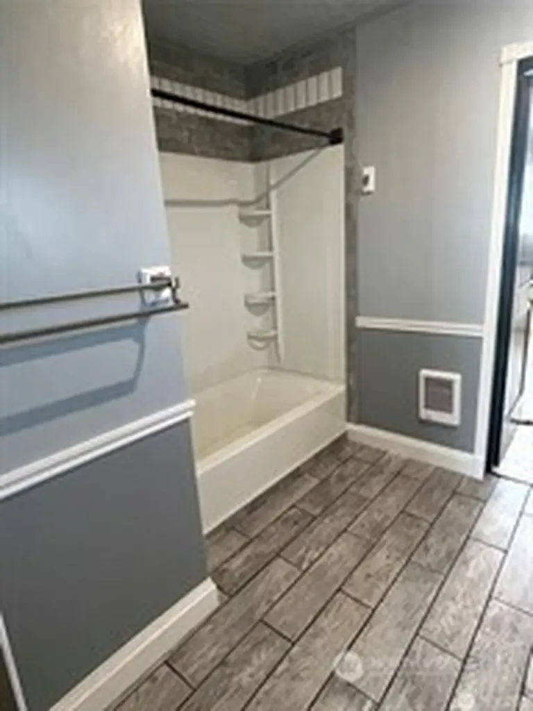 528 S 7th Montesano WA 98563