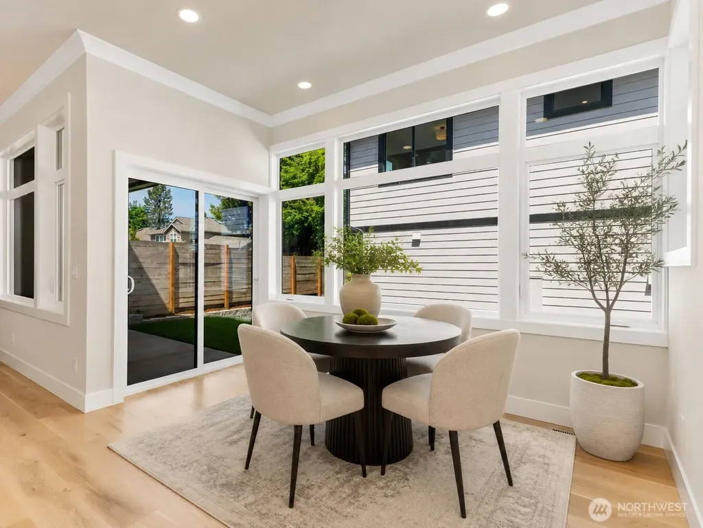 12642 NE 80th Street Kirkland WA 98033
