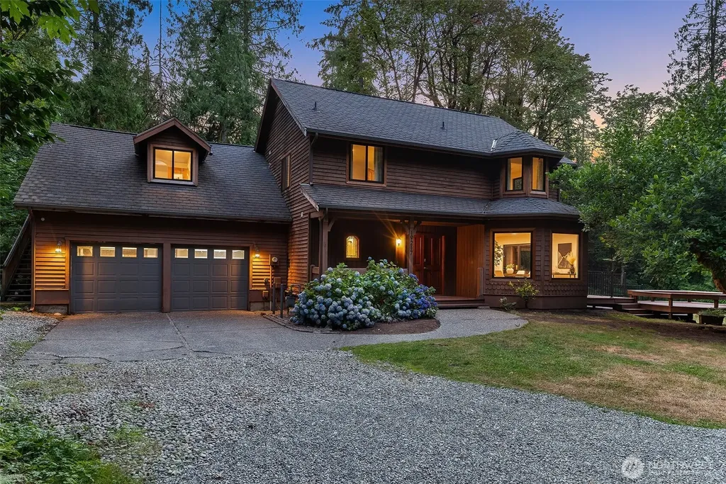 19217 SE 62nd Place Issaquah WA 98027