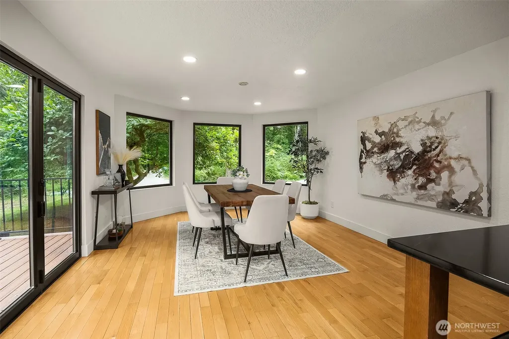 19217 SE 62nd Place Issaquah WA 98027