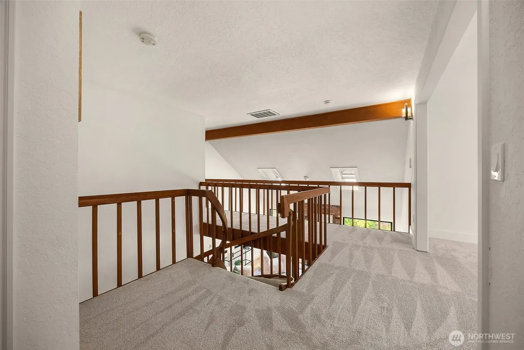 19217 SE 62nd Place Issaquah WA 98027