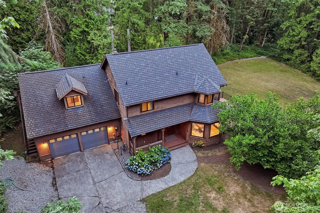 19217 SE 62nd Place Issaquah WA 98027