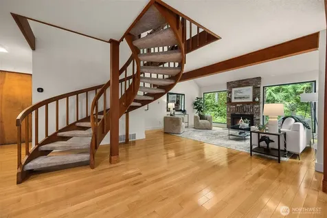 19217 SE 62nd Place Issaquah WA 98027