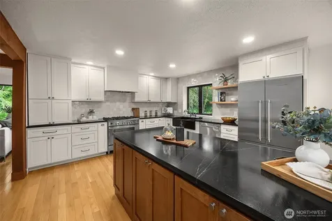 19217 SE 62nd Place Issaquah WA 98027