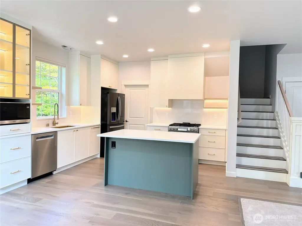 3717 219 Place SE Bothell WA 98021
