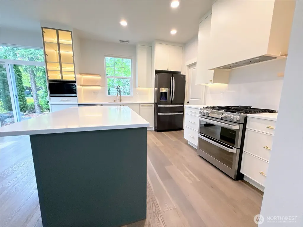 3717 219 Place SE Bothell WA 98021