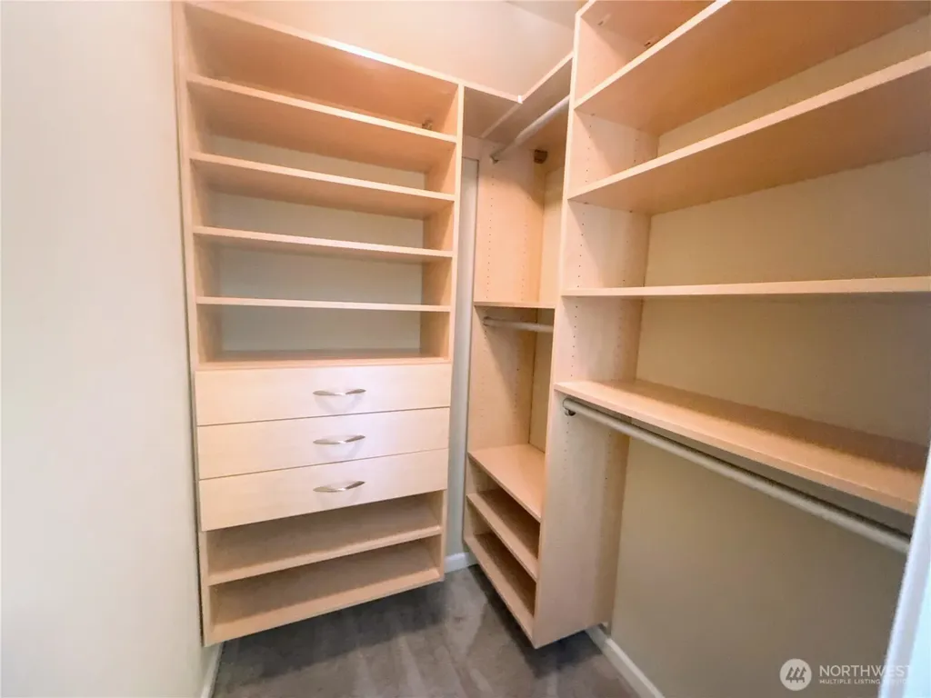 3717 219 Place SE Bothell WA 98021