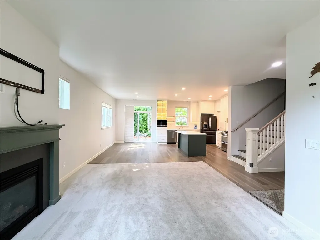 3717 219 Place SE Bothell WA 98021