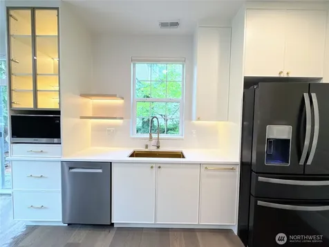 3717 219 Place SE Bothell WA 98021