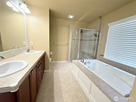 3717 219 Place SE Bothell WA 98021
