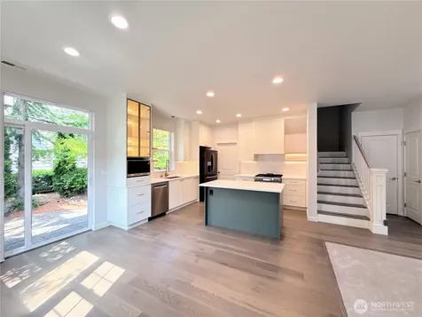 3717 219 Place SE Bothell WA 98021