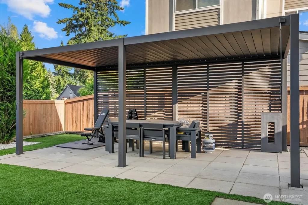 16914 1st Place S Burien WA 98148