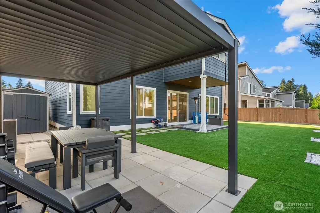 16914 1st Place S Burien WA 98148