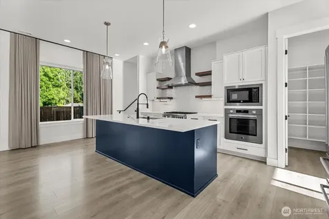 16914 1st Place S Burien WA 98148