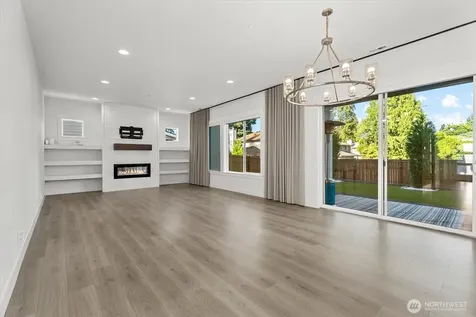 16914 1st Place S Burien WA 98148