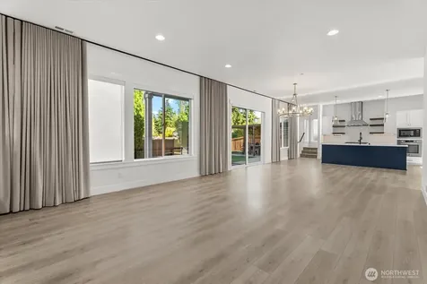 16914 1st Place S Burien WA 98148