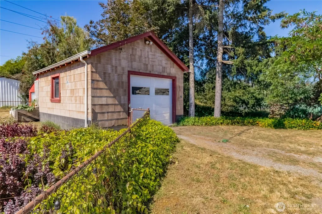 303 3rd Street NE Yelm WA 98597