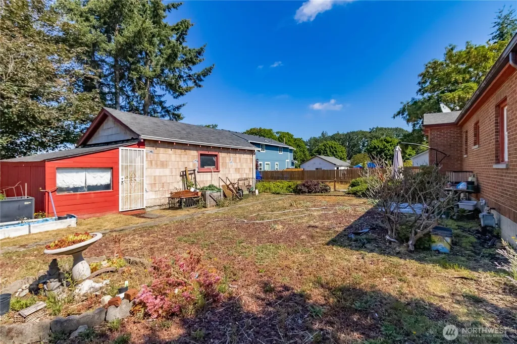 303 3rd Street NE Yelm WA 98597