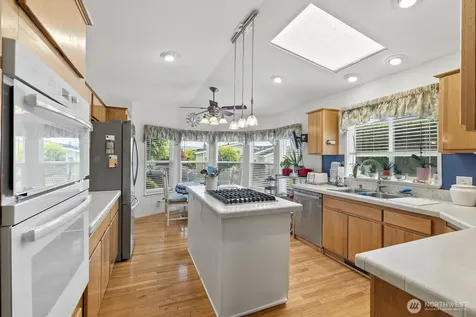 27229 217th Place SE Maple Valley WA 98038