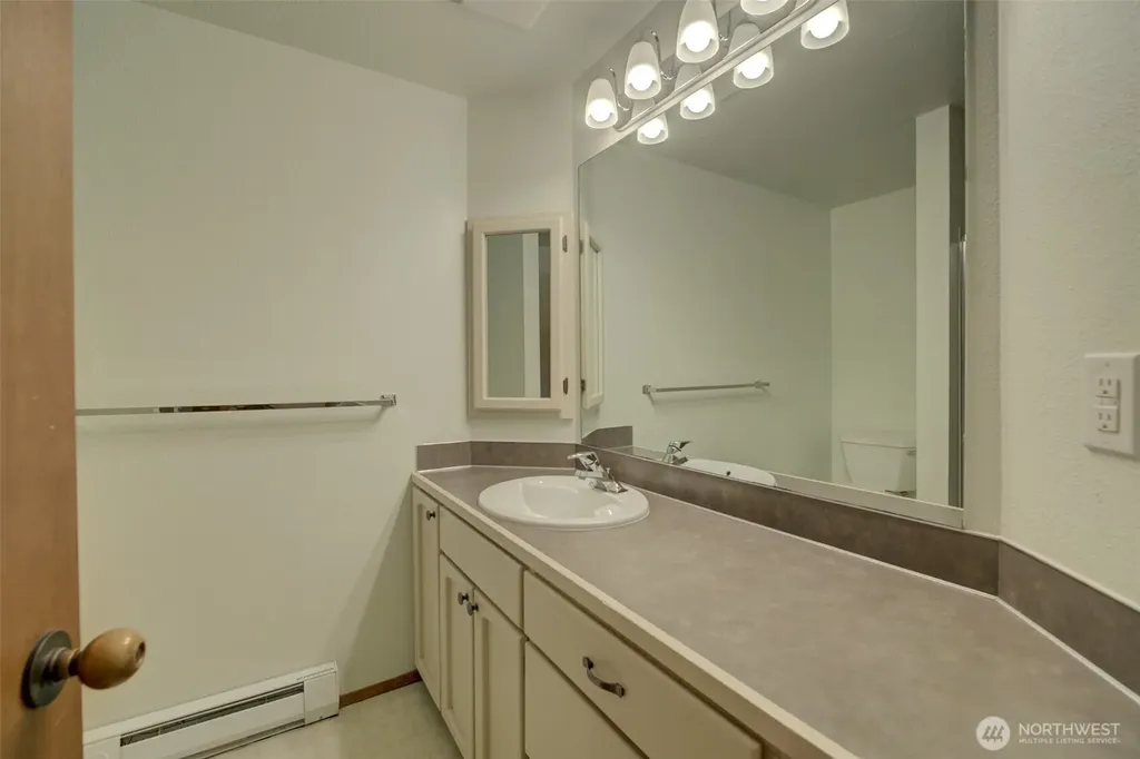 3055 80th Avenue SE Mercer Island WA 98040