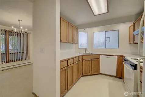 3055 80th Avenue SE Mercer Island WA 98040