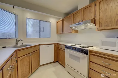 3055 80th Avenue SE Mercer Island WA 98040