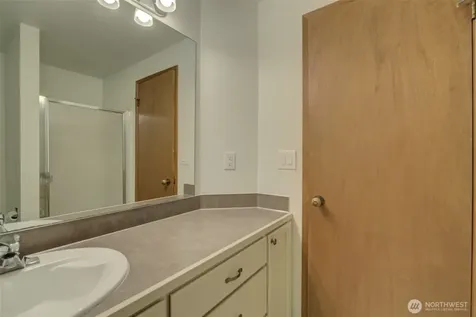 3055 80th Avenue SE Mercer Island WA 98040