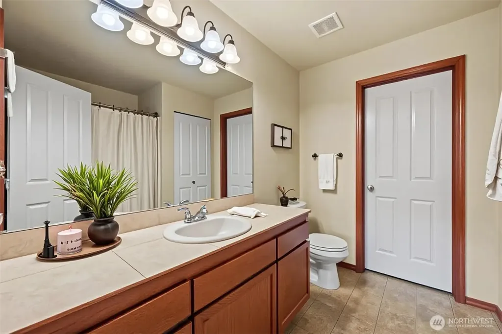 9237 11th Place NE Lake Stevens WA 98258
