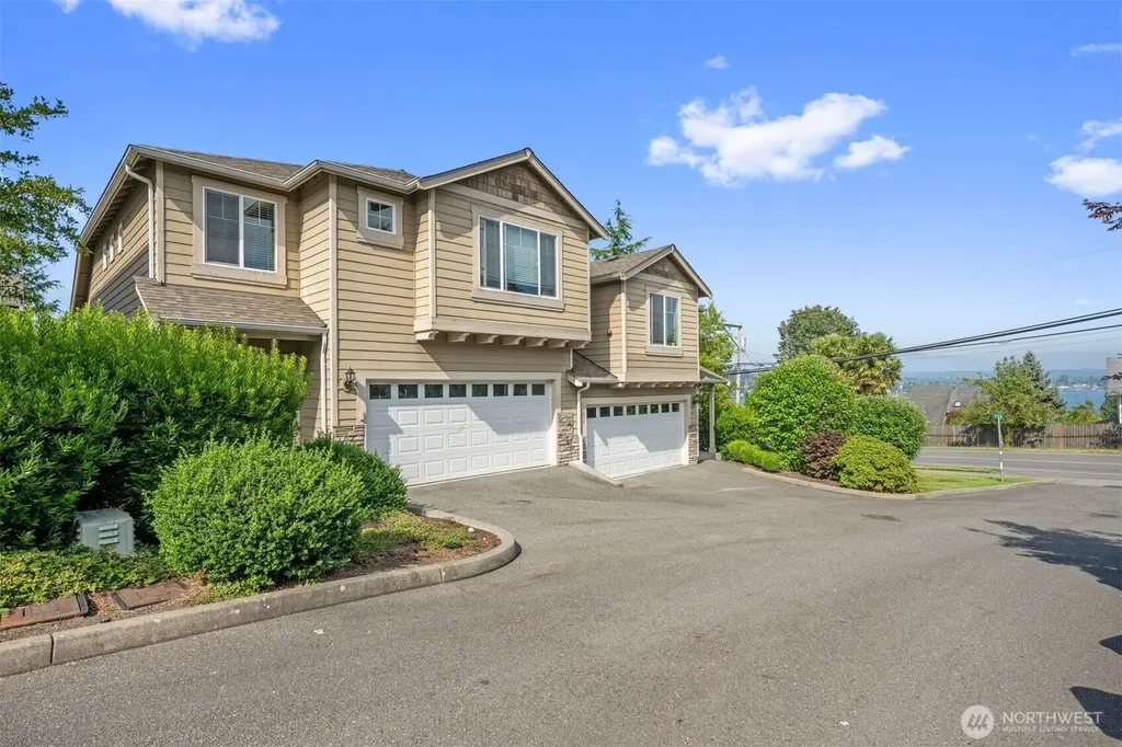 9237 11th Place NE Lake Stevens WA 98258