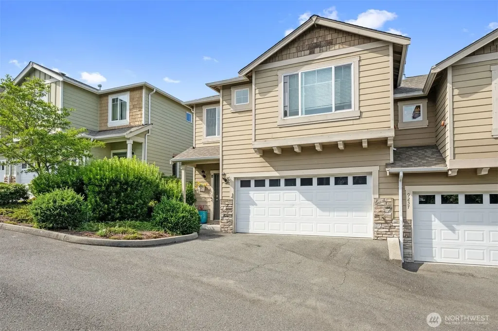 9237 11th Place NE Lake Stevens WA 98258