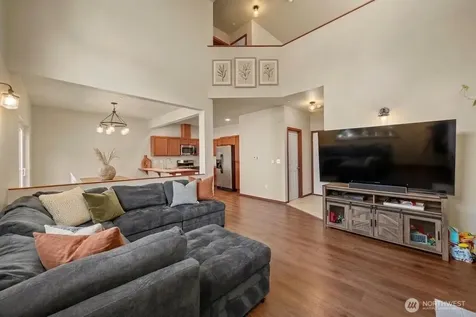 9237 11th Place NE Lake Stevens WA 98258