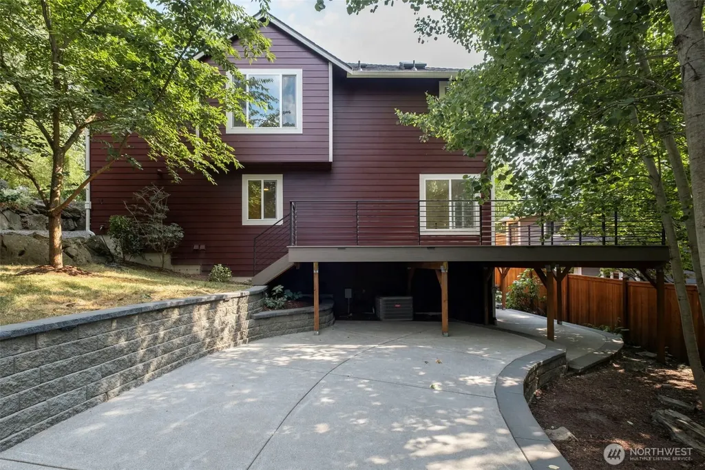 10530 NE 119th Place Kirkland WA 98034
