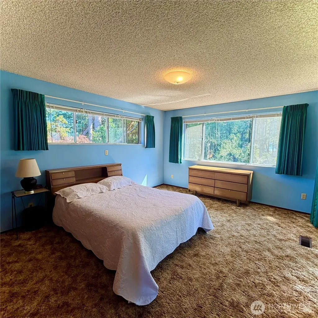 51 Victoria Loop Port Townsend WA 98368