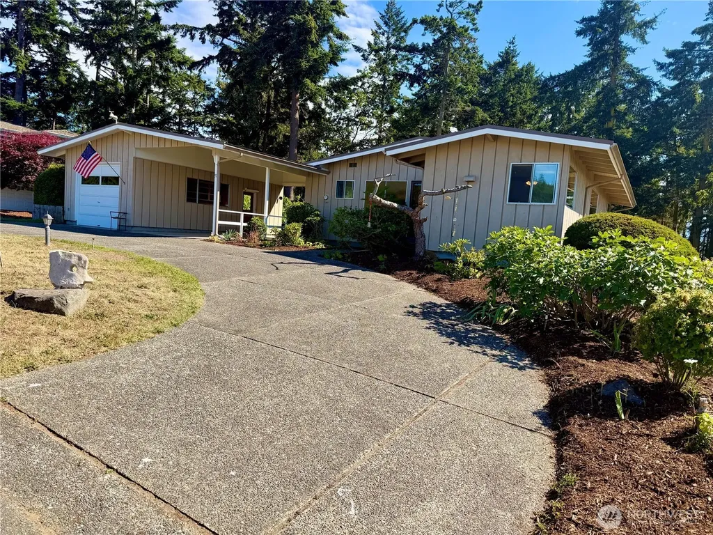 51 Victoria Loop Port Townsend WA 98368