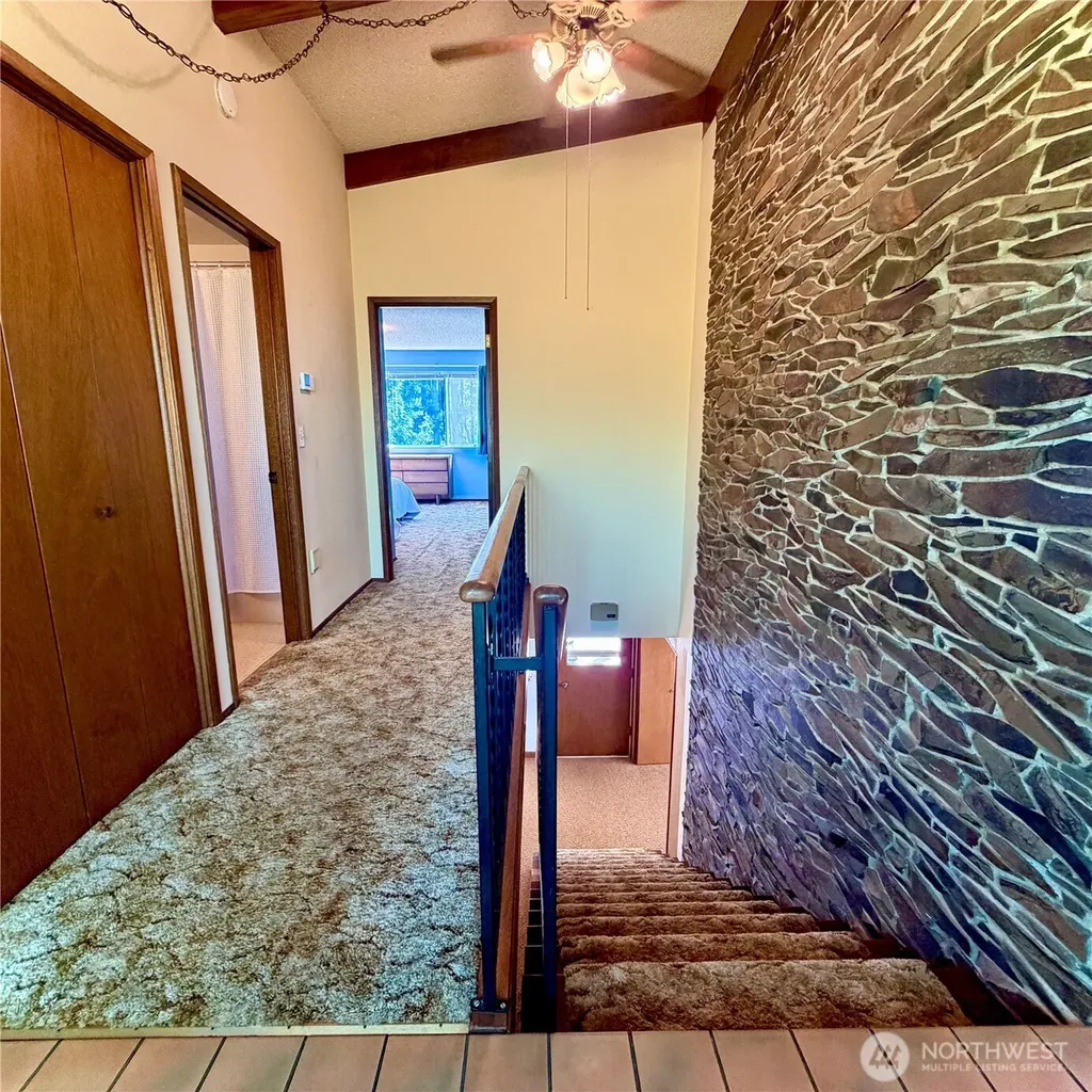 51 Victoria Loop Port Townsend WA 98368