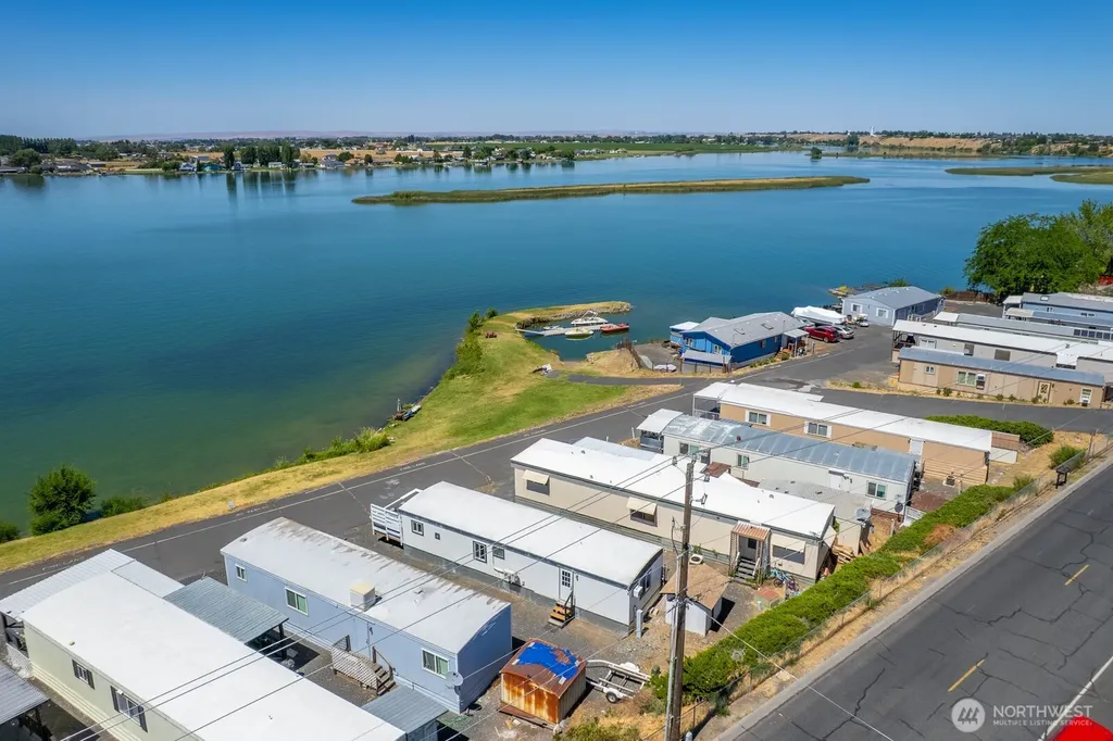 1908 Marina Drive Moses Lake WA 98837