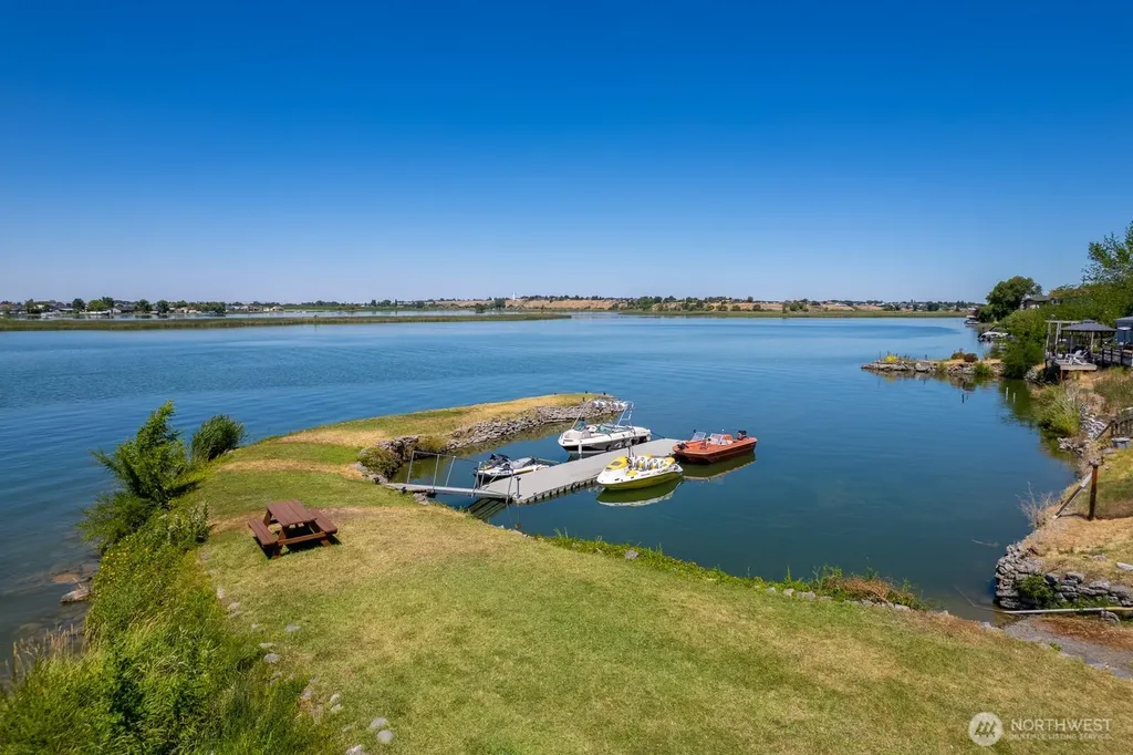 1908 Marina Drive Moses Lake WA 98837
