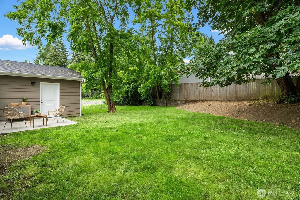 10902 26th Avenue SW Seattle WA 98146