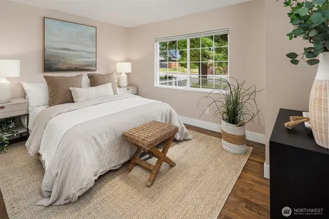10902 26th Avenue SW Seattle WA 98146