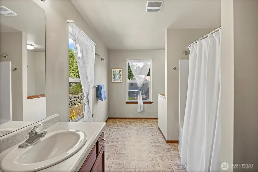 21263 Nordby Drive NW Poulsbo WA 98370