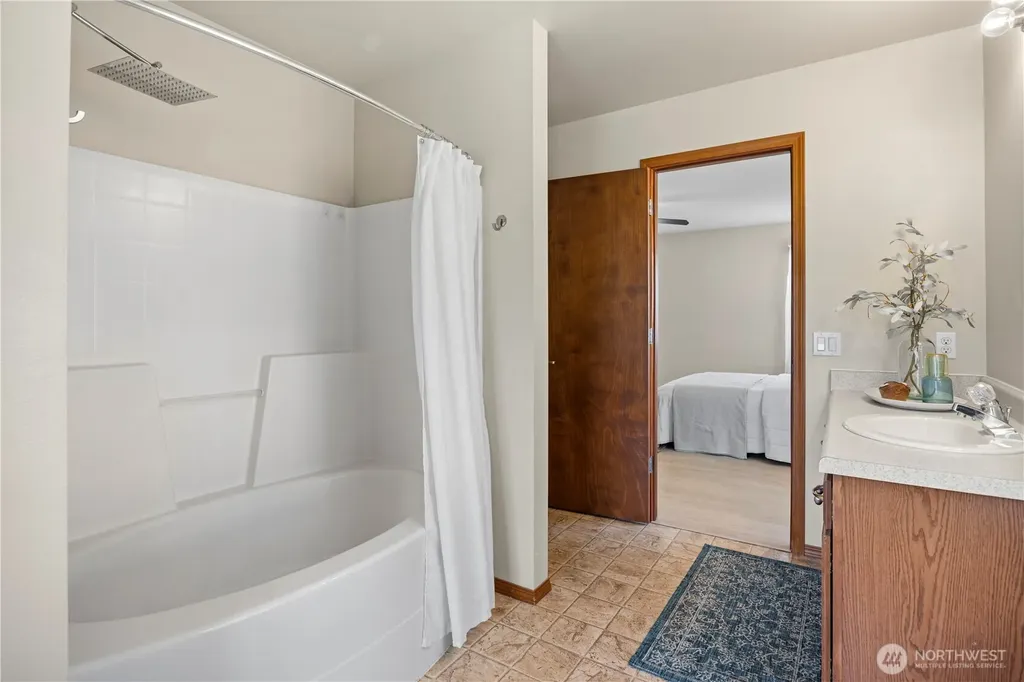 21263 Nordby Drive NW Poulsbo WA 98370