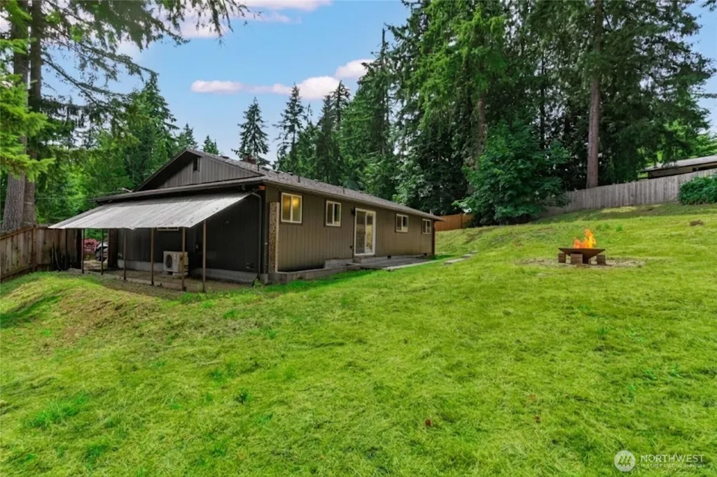 5222 79th Court SW Olympia WA 98512