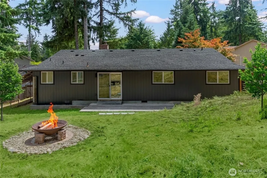 5222 79th Court SW Olympia WA 98512