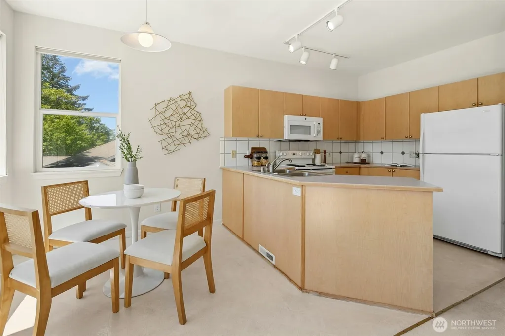2680 139th Avenue SE Bellevue WA 98005
